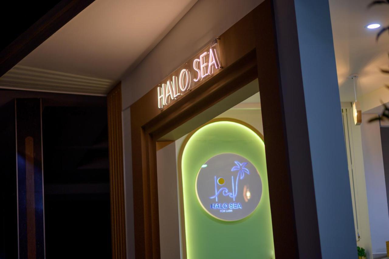 Halo Sea Koh Larn Hotel Pattaya Bagian luar foto