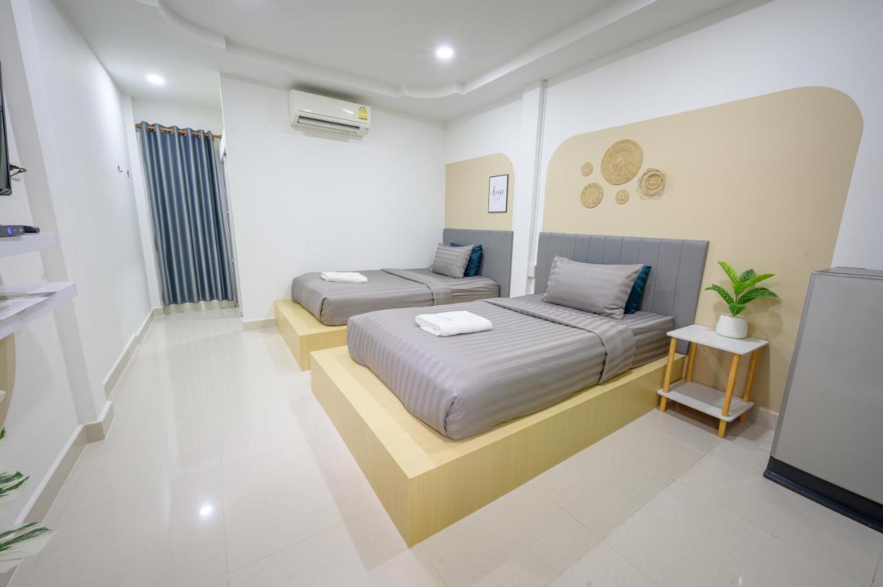 Halo Sea Koh Larn Hotel Pattaya Bagian luar foto